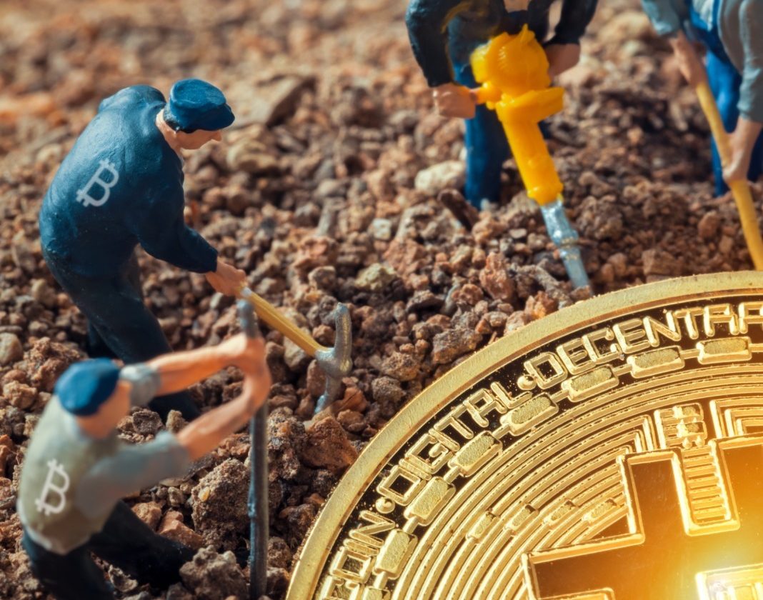 Bitcoin madencilik zorluğu yaklaşık % 11 artıyor – BTC fiyatı nasıl etkilenir?