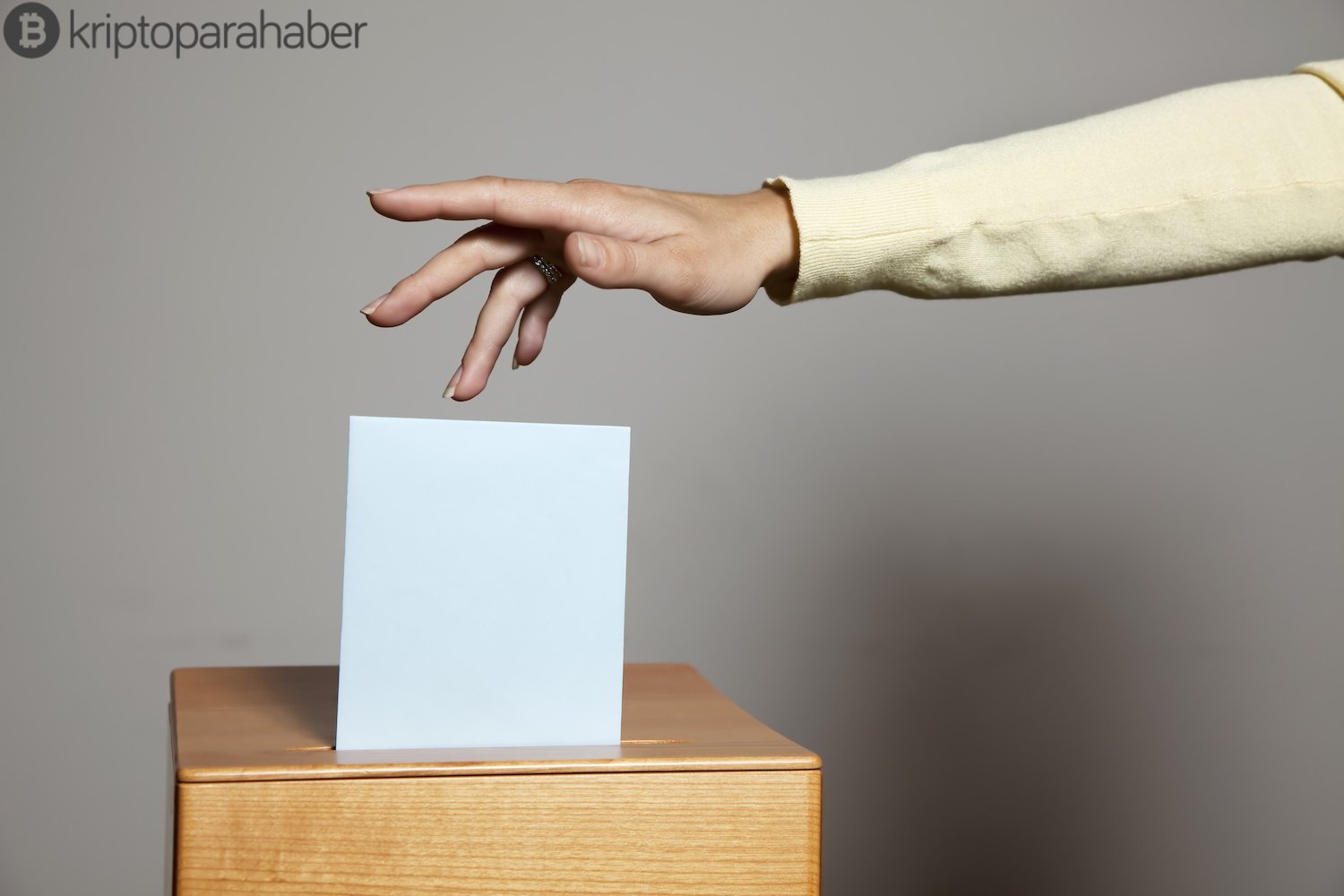 Rusya önümüzdeki ay düzenlenecek seçimler için Blockchain teknolojisini deniyor