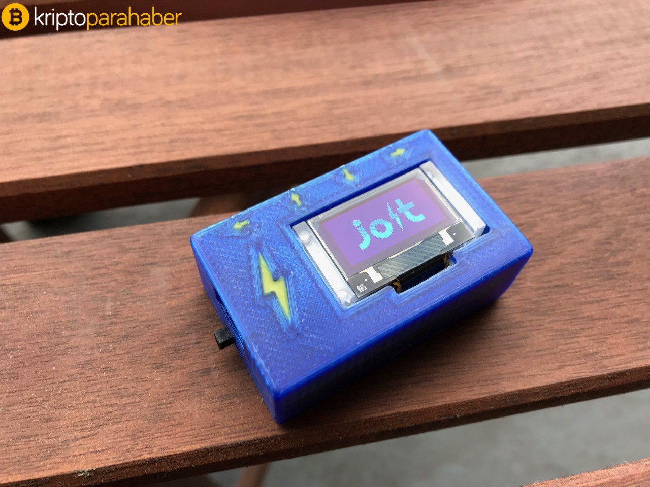 NANO yeni bir donanım cüzdanı olan Jolt’u tanıtıyor