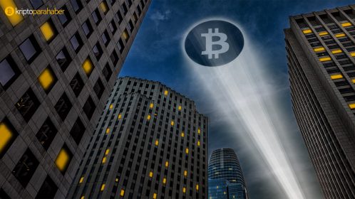 Finansal kurumların üzerine Batman’i andıran Bitcoin sembolü yansıtıldı