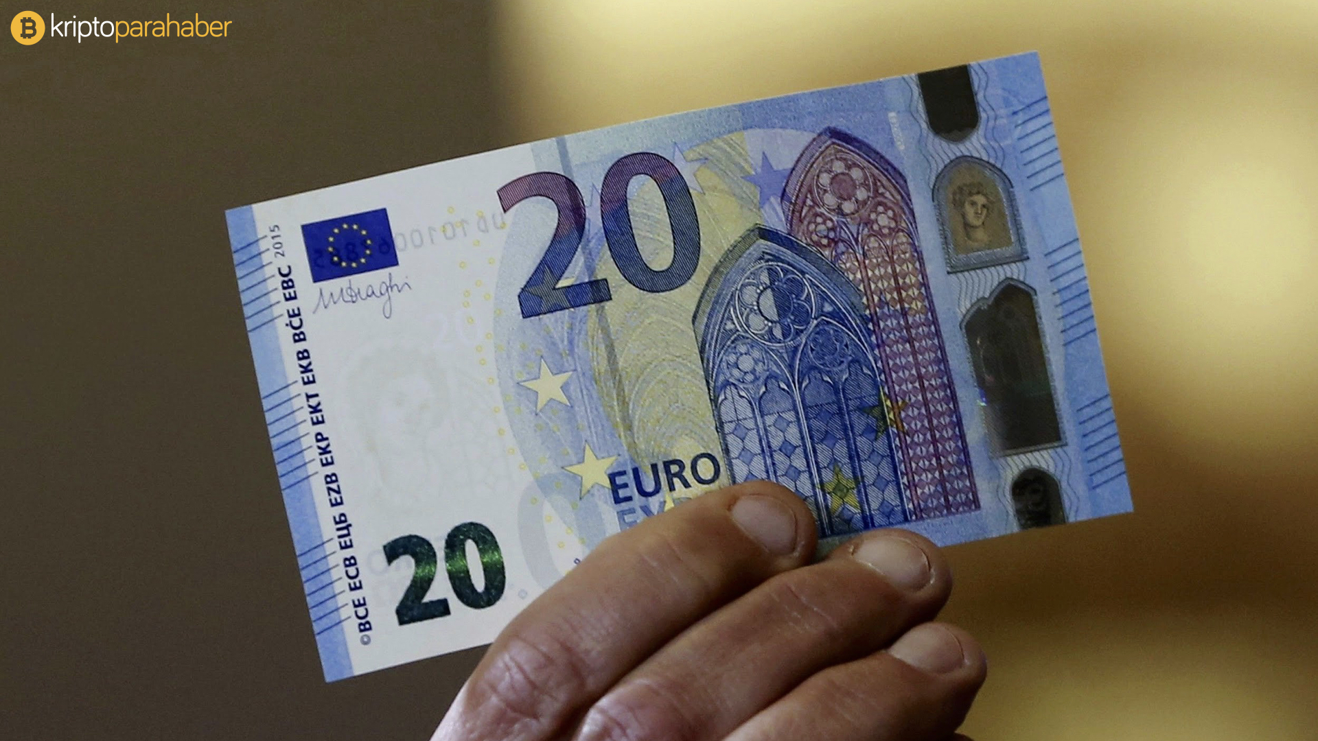 Güney Koreli bir iş adamı 20 milyon avroluk sahte banknot ile dolandırıldı.