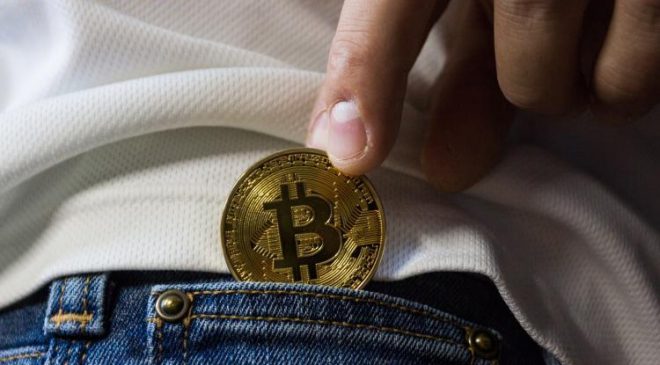 Bitcoin fiyatı, popüler para birimlerine göre daha dar bir alanda sıkıştı